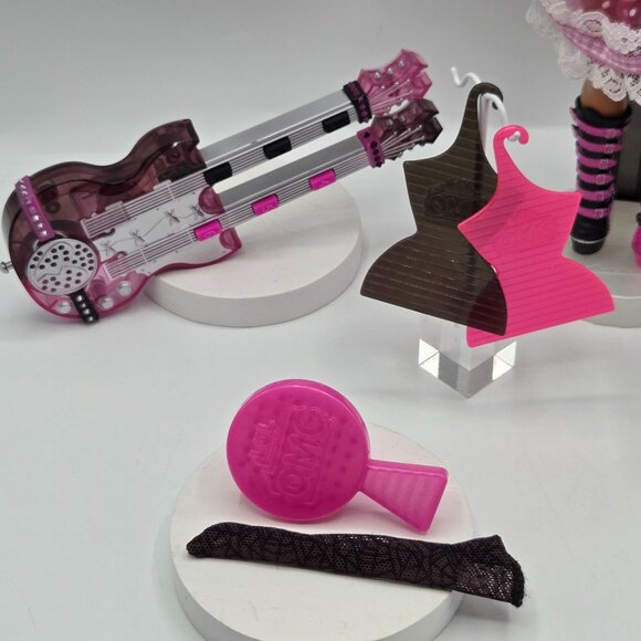 LOL Surprise OMG Remix Rock Metal Chick Fashion Doll 9.5" With Working Guitar - Picture 8 of 9